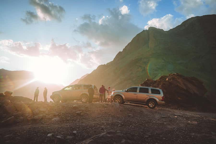 Santiago: Cajón del Maipo Hot Springs & Chilean Barbecue - Sunset over the Andes