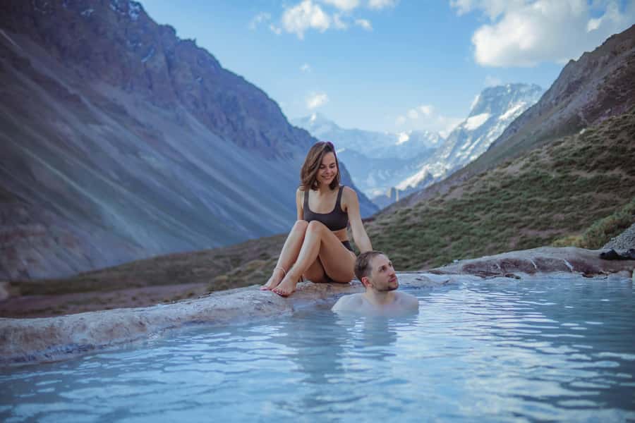 Santiago: Cajón del Maipo Hot Springs & Chilean Barbecue - San José de Maipo and the House of Chocolate