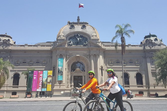 Santiago Center Cultural Bike Tour - Bellavista and La Chascona: art before monuments
