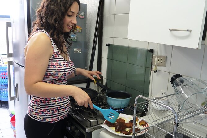 Santiago Chilean and Peruvian Cooking Class with a Local Carol - The first hour: prep work at the dining table
