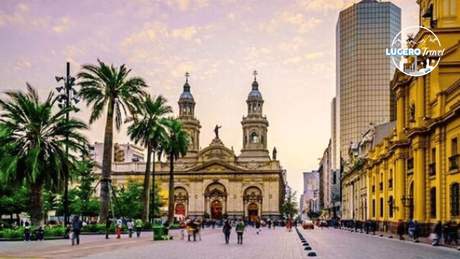 Santiago: City Highlights Walking Tour - Paseo Bandera and the changing city center