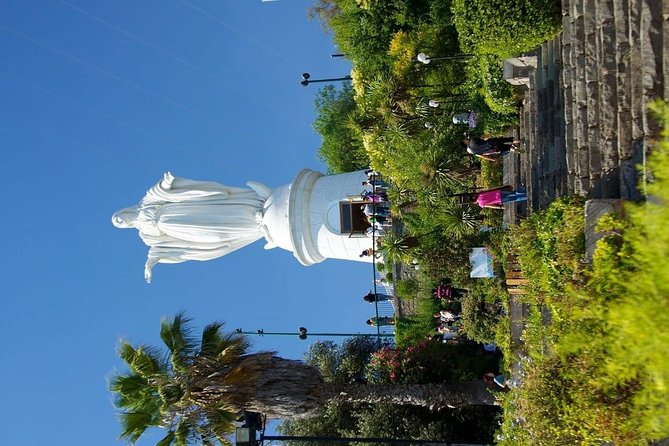 Santiago city tour - Barrio Concha y Toro and a difficult chapter