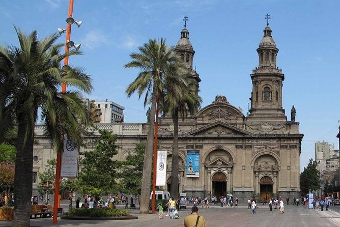 Santiago City Tour - Reading Chile’s Political Center At La Moneda