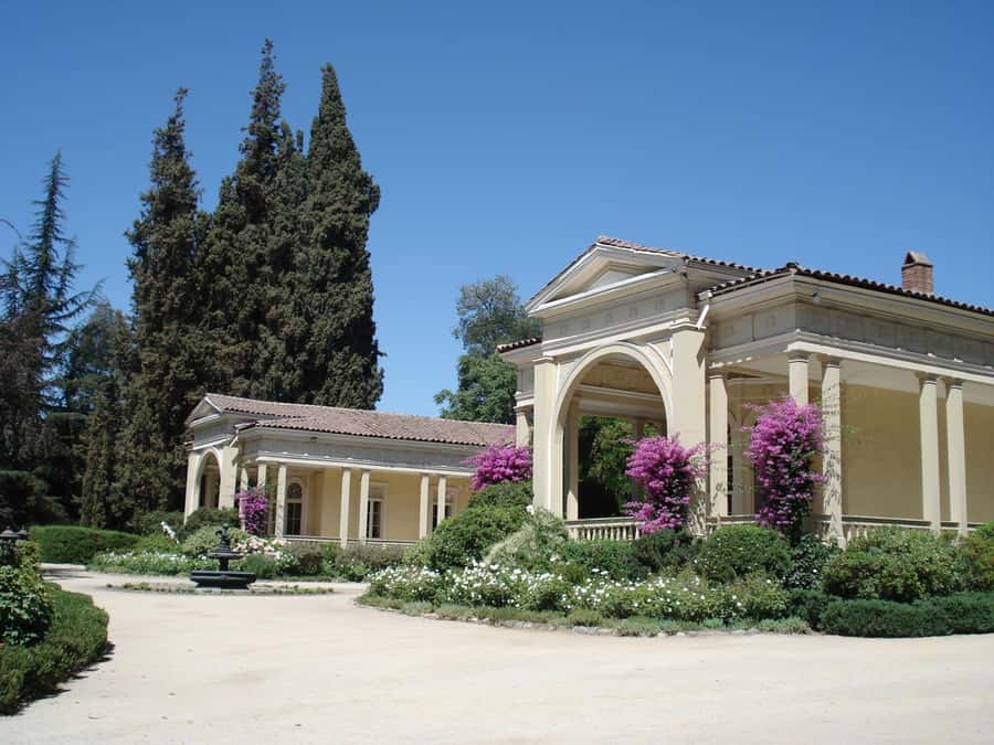 Santiago: Concha y Toro and Undurraga Vineyards Tour - How this compares with a private wine outing