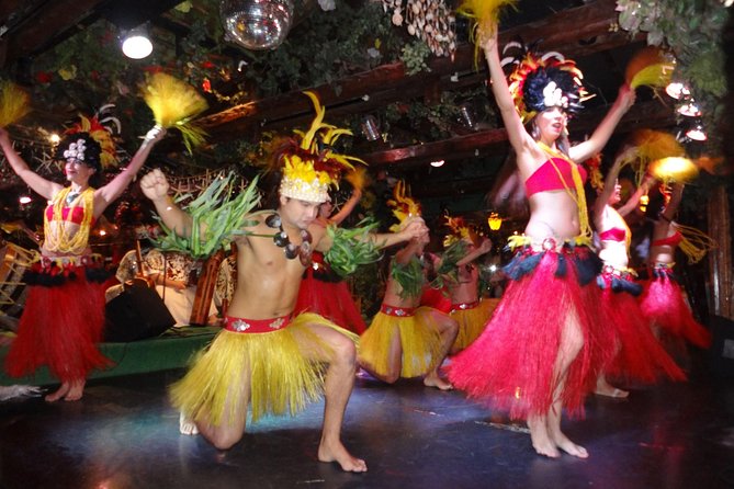Santiago Dinner Show with Private Transfer - Northern Chile, Cueca, and Rapa Nui in one show