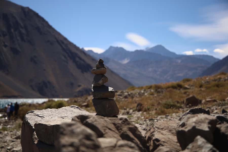 Santiago: Full day Embalse del Yeso, Casa de Chocolate, picnic & Hot Springs - Breakfast in San José de Maipo