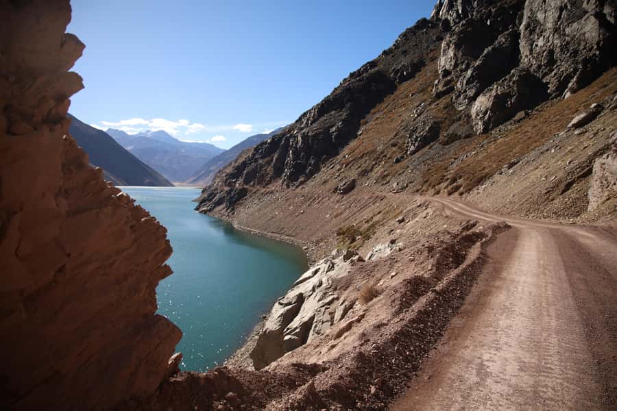 Santiago: Full day Embalse del Yeso, Casa de Chocolate, picnic & Hot Springs - Casa de Chocolate in San José de Maipo
