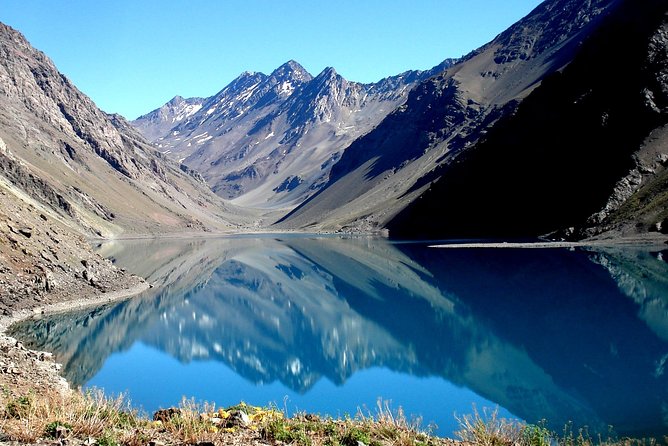 Santiago: Full day Portillo and Inca Lagoon panoramic tour - What the mountain road feels like