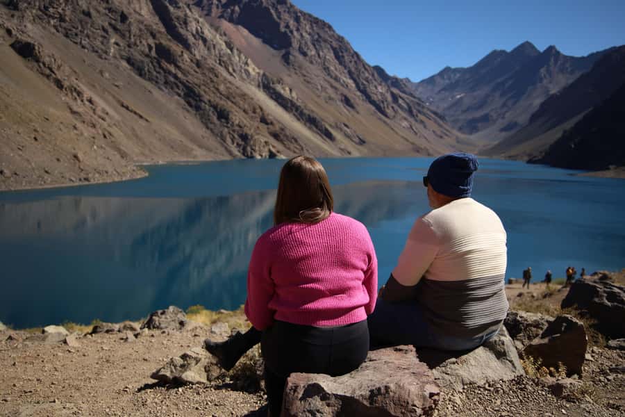Santiago: Full day tour in Portillo and Laguna del Inca - Chacabuco begins the day with breakfast and battle history