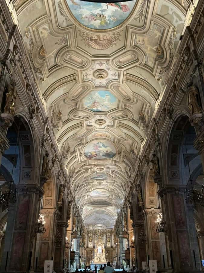 Santiago: Guided City Tour through the historic center of Santiago - Santiago Metropolitan Cathedral and the surrounding monuments