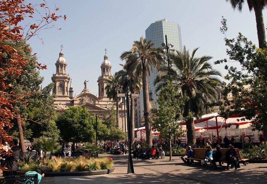 Santiago: Guided Full-Day Walking Tour with a Chilean Lunch - Who gets the most from this private Santiago day?