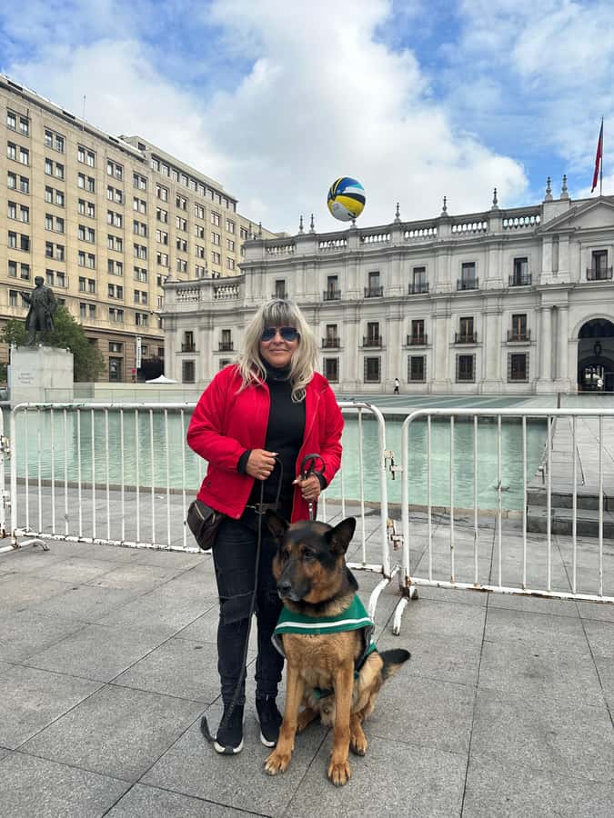 Santiago: Guided Walking Tour through the Historic Center - Santa Lucia Hill and its yellow-green fountain