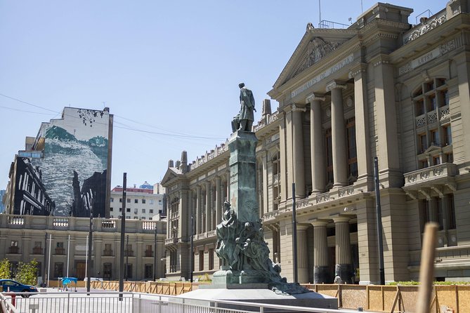 Santiago: Half Day tradicional city Tour - Cerro Santa Lucía, a green pause in the center
