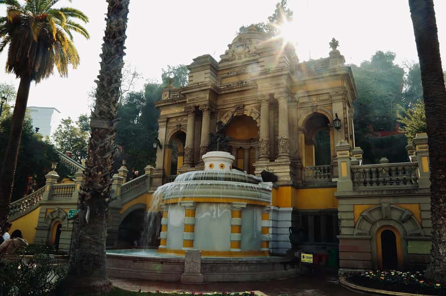 Santiago Half-Day Walking Tour with Hotel Pick up & Brunch - Fine Arts Museum and Parque Forestal