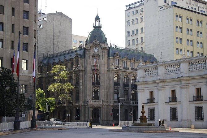 Santiago Half-Day Walking Tour with Hotel Pick up & Food Sample - Cerro Santa Lucia: the best view of the morning