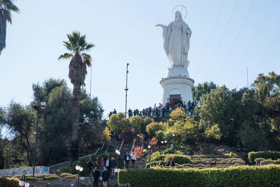 Santiago: Private City Tour to Stunning Lookout Points - Who should book this tour?