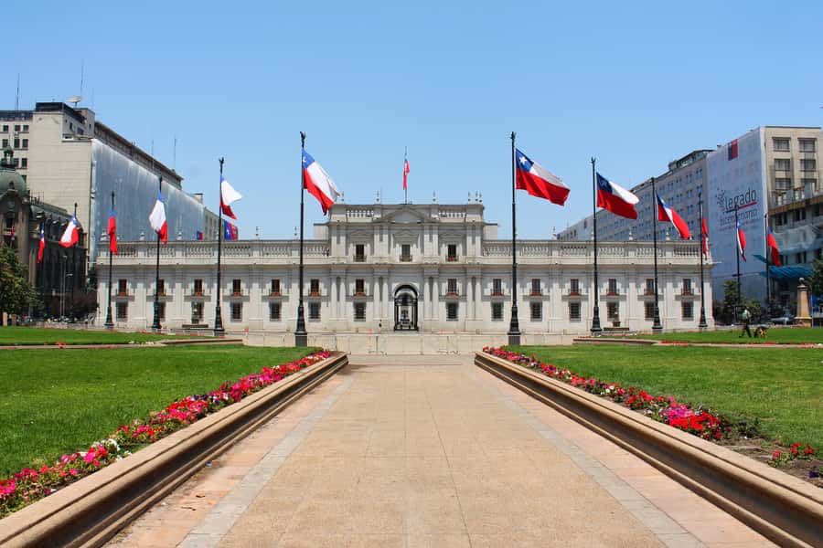 Santiago: Private tour, historic center, high altitude viewpoint, cable car - Plaza de Armas and Santiago Cathedral