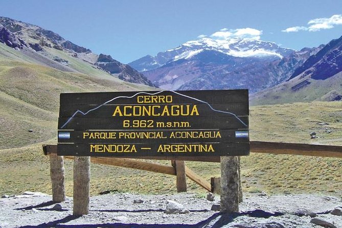 Santiago private tour: Portillo, Inca's bridge & Mirador del Aconcagua - Puente del Inca and Its Unusual Rock Forms