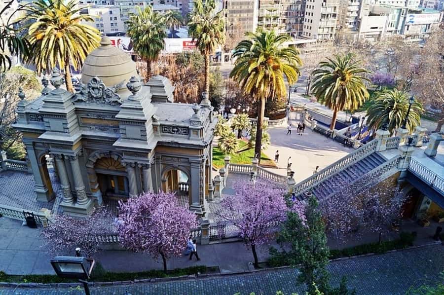 Santiago: The Essentials City Tour & Optional Concha y Toro - What the Concha y Toro option adds