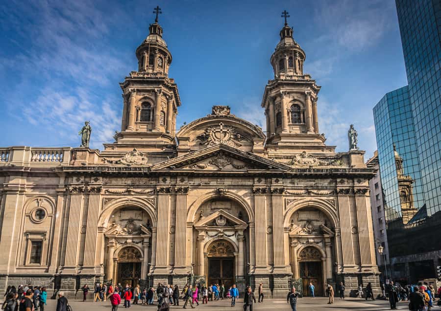 Santiago: The Essentials City Tour & Optional Concha y Toro - Guide quality and language