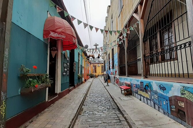 Santiago to Cruise Port and Valparaíso Tour - 4-Pax Deal - Route 68 and the Curacaví valley