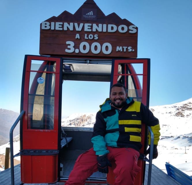 Santiago: Valle Nevado Ski Day Trip with Hotel Transfers - Guides, communication, and group atmosphere