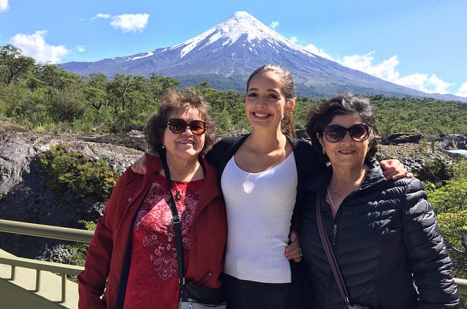 Shore Excursion Frutillar, Petrohue Falls and Puerto Varas - What the food adds to the experience
