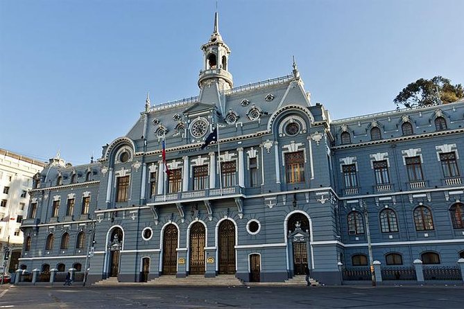 Small Group Best Deal: Panoramic Santiago city tour experience plus Viña del mar - Valparaiso - Casablanca in Two Days from Santiago - The funiculars and viewpoints of Valparaíso