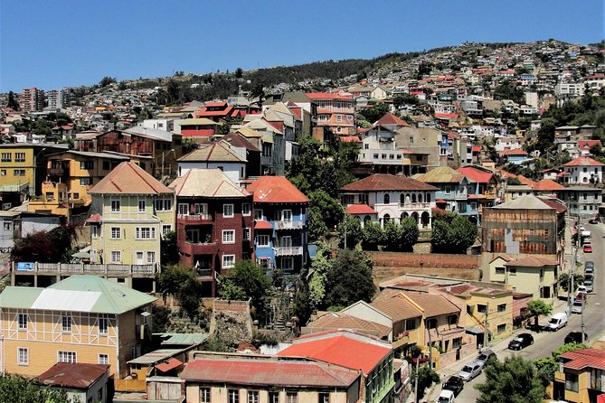 Small-Group Tour to Viña del Mar and Valparaiso from Santiago - Casablanca Valley and the Indomita wine stop