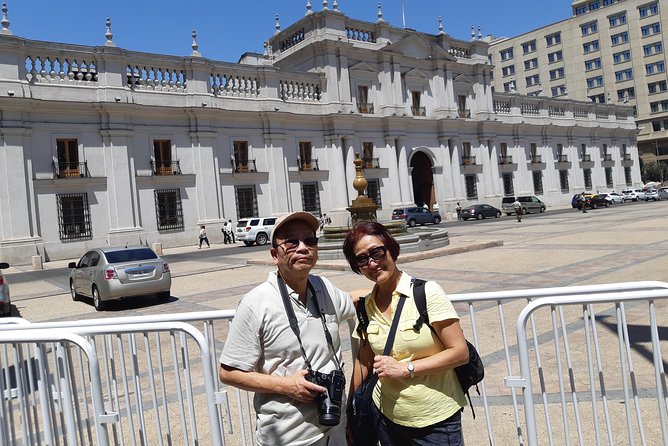 Small group trf from Valparaiso or S.Antonio+Tour in Santiago - The Guides Make or Break the Day