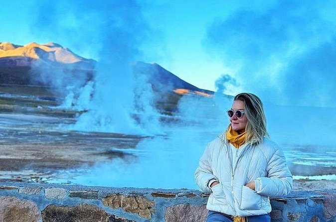 Sunrise in the Geysers of the Tatio Andes trip - A hot breakfast beside the Andes