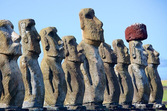 Sunrise in Tongariki on Easter Island Rapa Nui - Leaving Hanga Roa before dawn