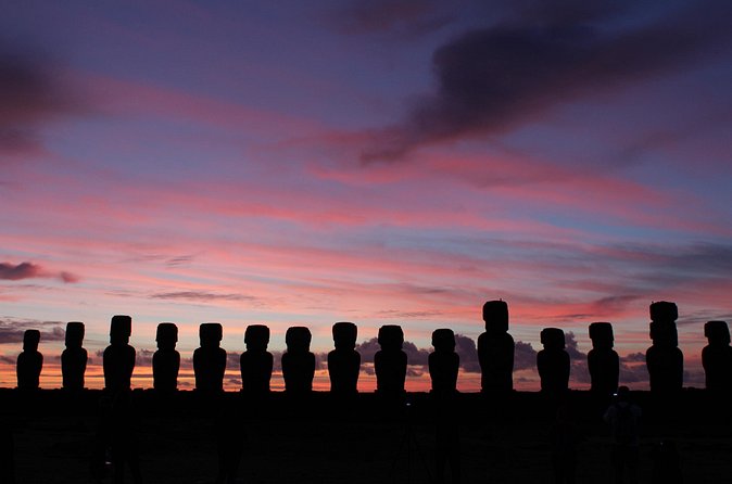 Sunrise Tongariki - What kind of guide should you expect?