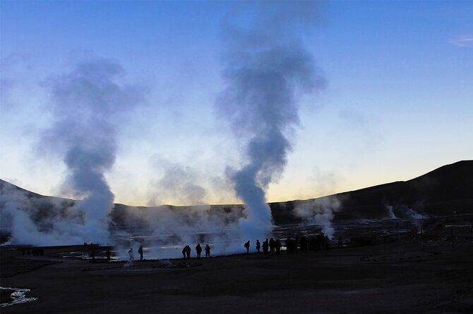 Tatio Geyser and Machuca Village from San Pedro de Atacama - Breakfast beside the fumaroles