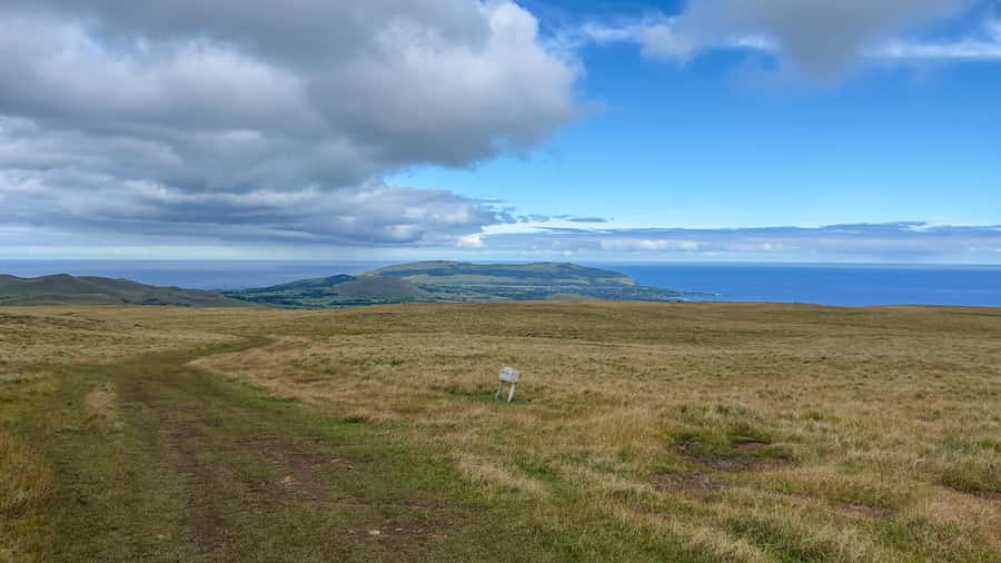 Terevaka Horse Excursion: The highest point and 360° view. - How the $130 price measures up