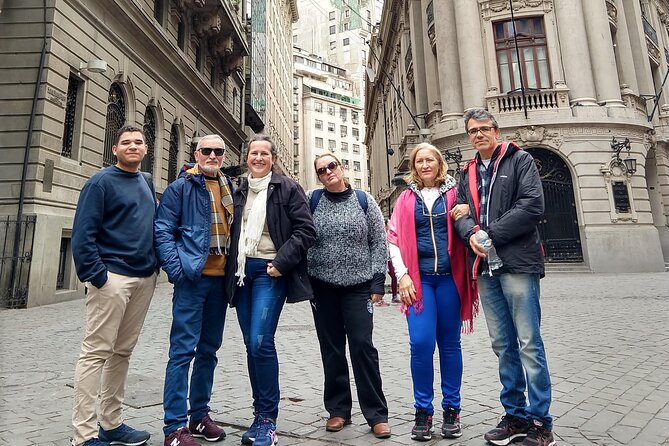 The best walking tour in Santiago de Chile - Teatro Municipal and the Fuente de los Niños