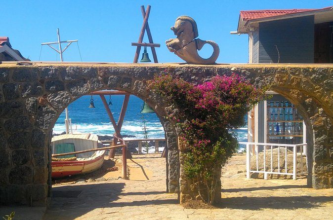 The Poets’ Coastline & the Picturesque Fishing Village of Quintay - Quintay’s fishing village and former whaling museum