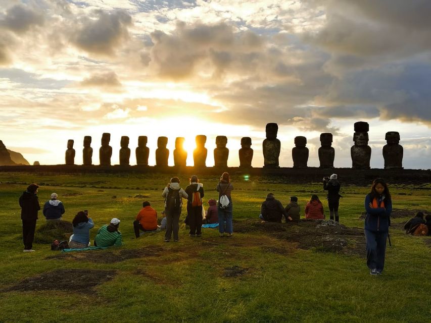 Tongariki Sunrise: Half Day Private Tour - The two-hour limit: beautiful but brisk