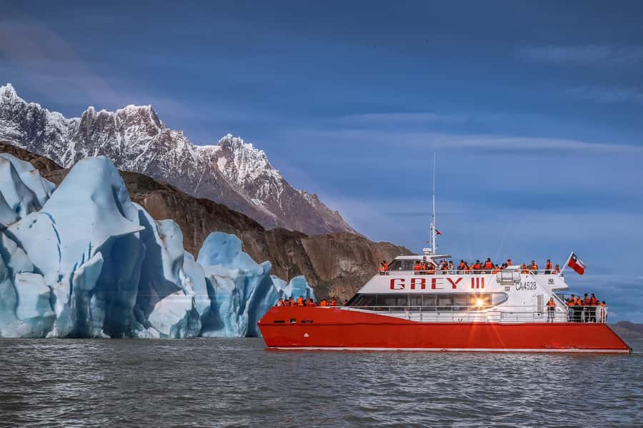 Torres del Paine: 3-Hour Scenic Boat Tour to Grey Glacier - The 3-kilometer walk across Grey Beach
