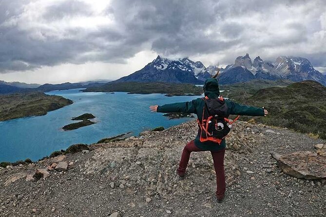 Torres del Paine Highlights Hiking Tour from Puerto Natales - Key points at a glance
