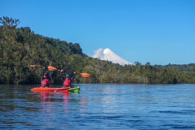 Tour Guiado en Kayak por Rio Maullin / Medío dia en Pto. Varas - Volcán Osorno and the wider view