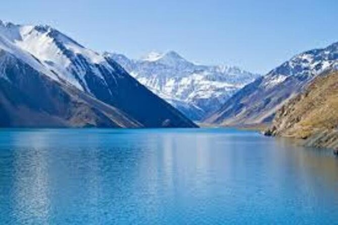 Tour Reservoir the plaster and Cajon del Maipo - Embalse El Yeso and the meaning of Santiago’s water supply