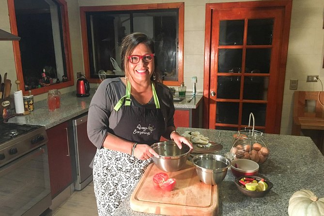 Traditional Chilean Cooking Class with a Local in Her Santiago Countryside Home - Meeting Patty in her kitchen