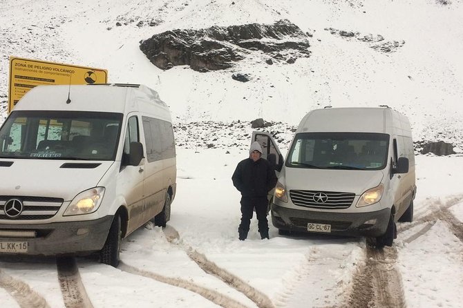Transfer from Santiago To Valle Nevado, Farellones, Colorado or La Parva ski - The two-hour climb toward Valle Nevado