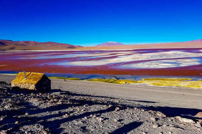 Uyuni Salt Flats 3 Days/2 Night from San Pedro de Atacama - Colchani and the train graveyard