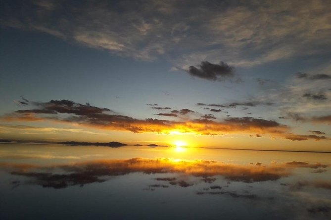 Uyuni Saltflat from San Pedro de Atacama ROUNDTRIP or ONE WAY to Uyuni - Round-trip or one-way: choose carefully