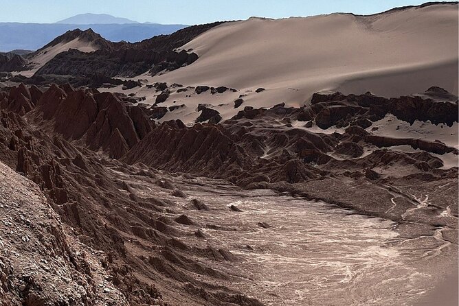 Valley of the Moon in San Pedro de Atacama Guided Tour + Cocktail - Mirador de Kari and Piedra del Coyote: A Cocktail With a View