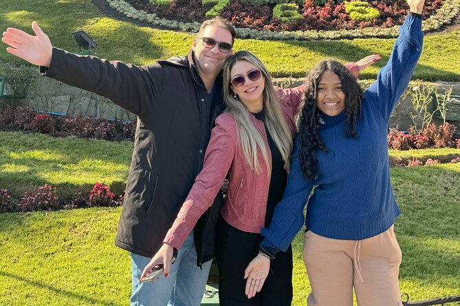 Valparaiso and Viña del Mar Full Day Tour from Santiago - Viña del Mar begins with the Flower Clock