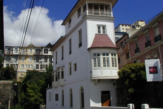 Valparaiso Highlights Walking Tour with A Guide - Starting at Plaza Anibal Pinto