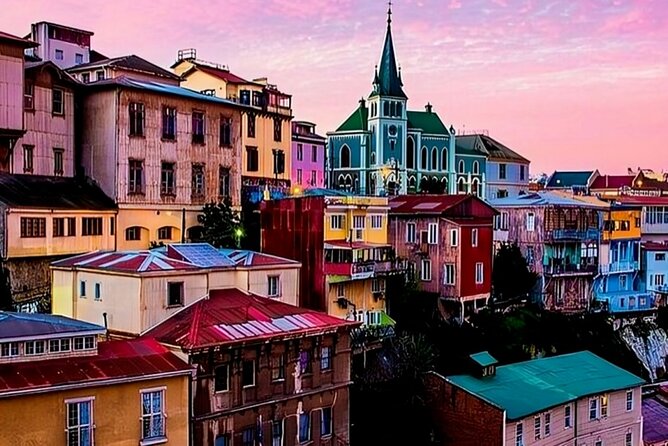 Valparaiso Highlights Walking Tour with A Guide - What the private format is worth at $35.95
